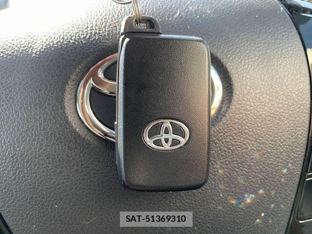 Toyota AQUA 2017-09 8561125-15