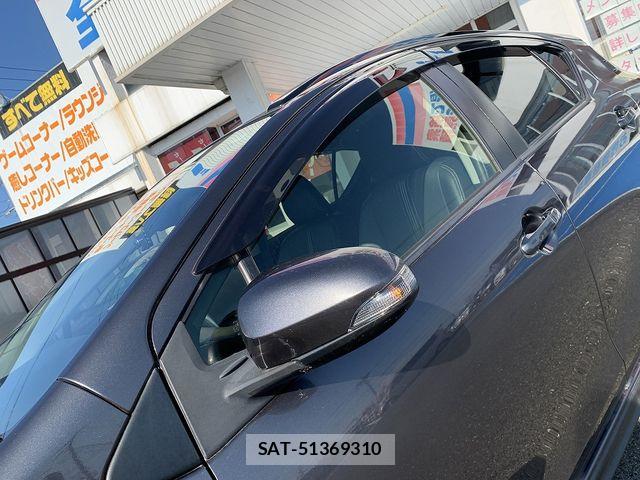 Toyota AQUA 2017-09 8561125-25