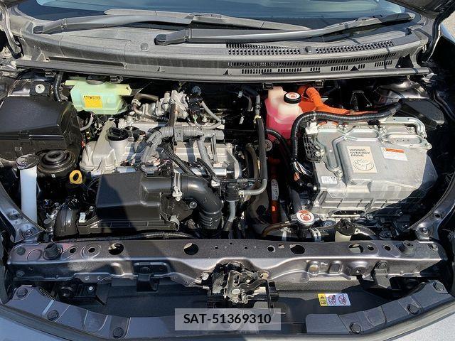 Toyota AQUA 2017-09 8561125-29