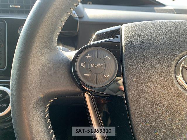 Toyota AQUA 2017-09 8561125-6