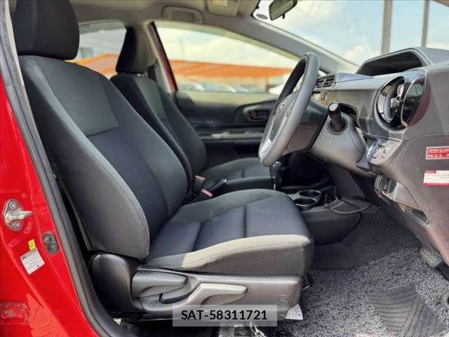 Toyota AQUA 2015-10 8561149-15