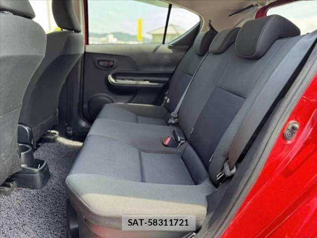 Toyota AQUA 2015-10 8561149-17