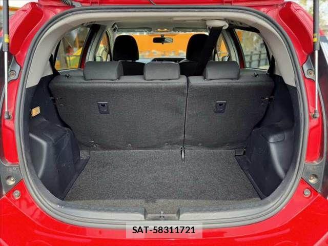 Toyota AQUA 2015-10 8561149-19