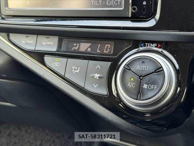 Toyota AQUA 2015-10 8561149-23