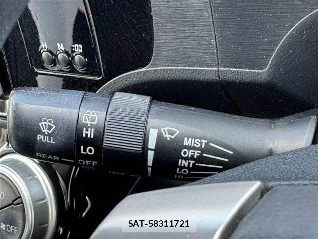 Toyota AQUA 2015-10 8561149-25