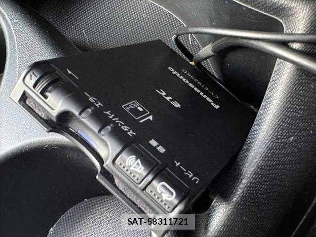 Toyota AQUA 2015-10 8561149-29
