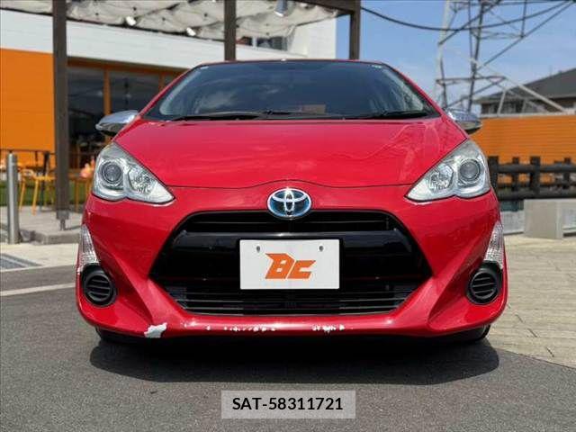 Toyota AQUA 2015-10 8561149-8