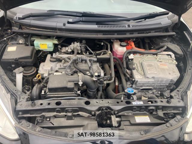 Toyota AQUA 2015-10 8561140-10