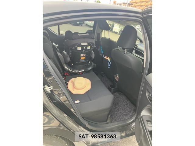 Toyota AQUA 2015-10 8561140-14