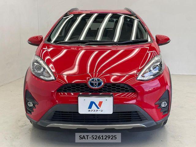 Toyota AQUA 2017-12 8561123-13