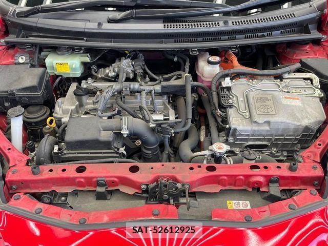 Toyota AQUA 2017-12 8561123-17