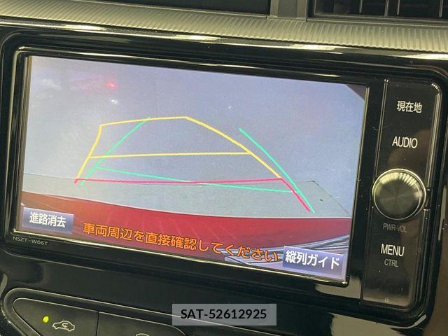 Toyota AQUA 2017-12 8561123-3