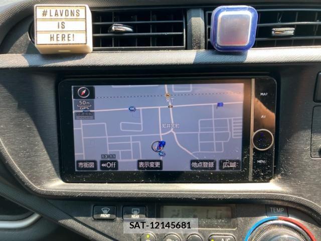 Toyota AQUA 2014-03 8561160-20