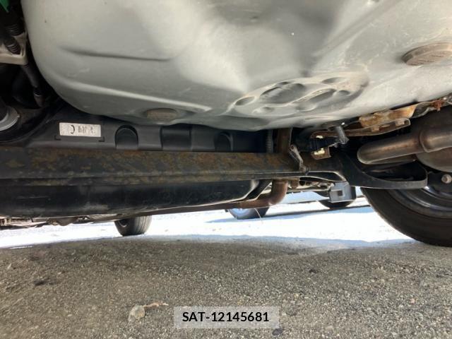 Toyota AQUA 2014-03 8561160-27