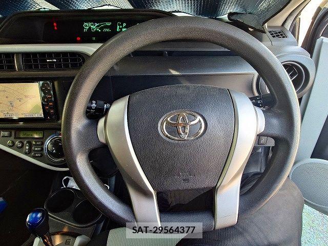 Toyota AQUA 2012-03 8561150-9