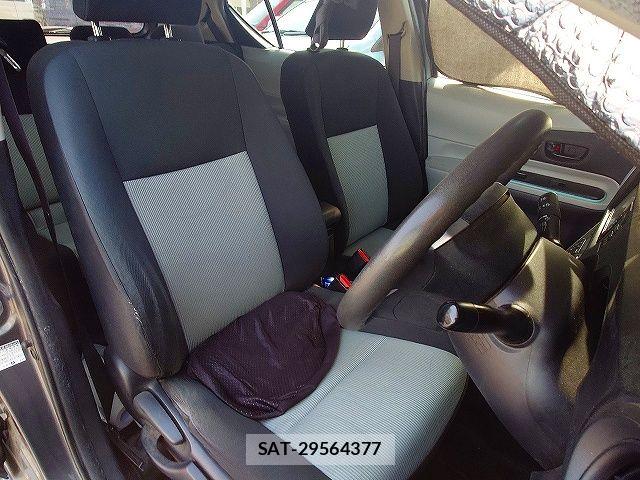 Toyota AQUA 2012-03 8561150-3