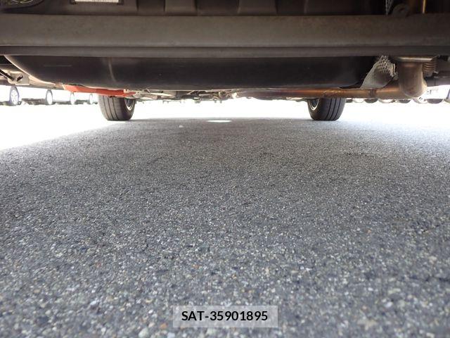 Toyota AQUA 2016-03 8561114-13