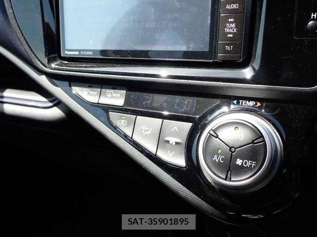 Toyota AQUA 2016-03 8561114-17