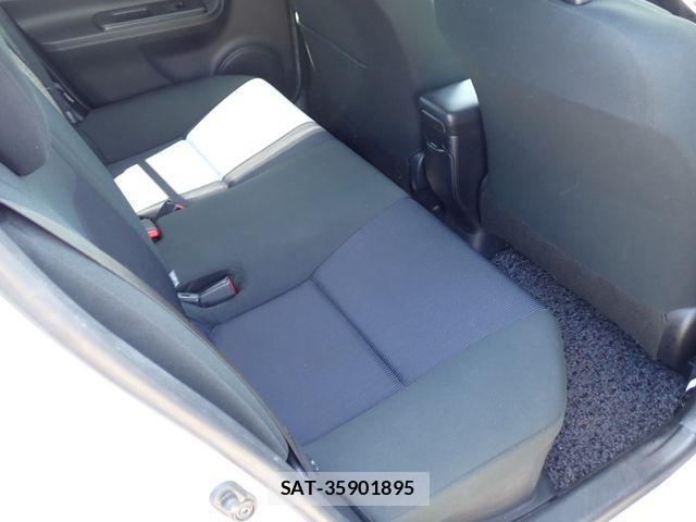 Toyota AQUA 2016-03 8561114-23