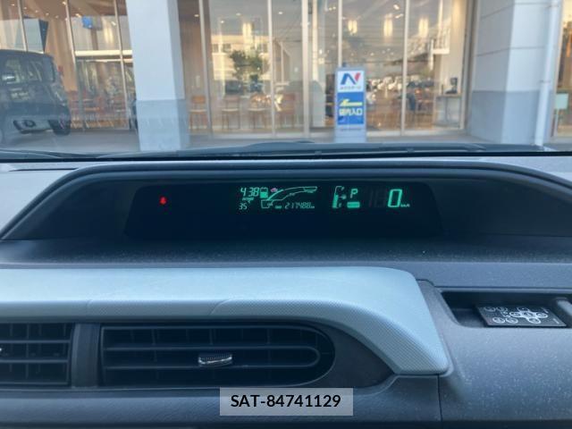 Toyota AQUA 2013-03 8561159-14