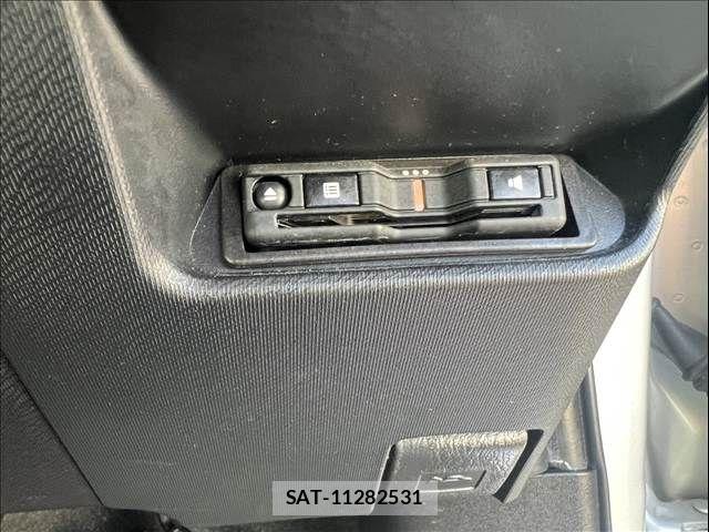 Toyota AQUA 2021-07 8561126-26