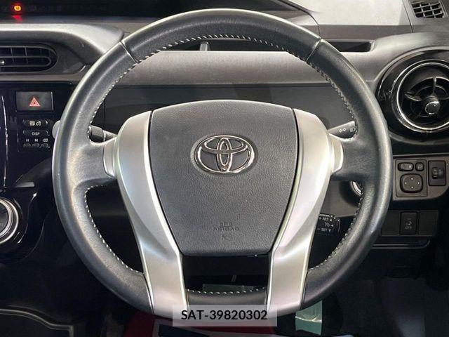 Toyota AQUA 2015-09 8561143-10