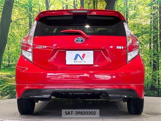 Toyota AQUA 2015-09 8561143-14