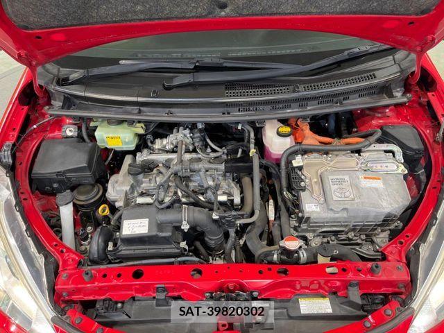 Toyota AQUA 2015-09 8561143-17