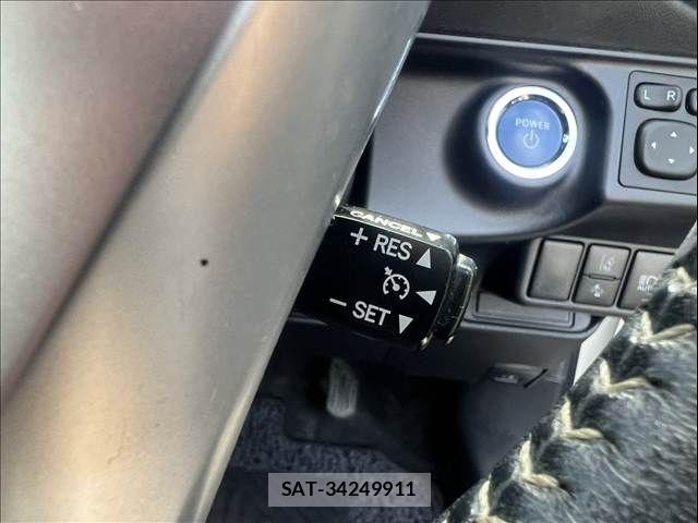 Toyota AQUA 2016-09 8561135-24