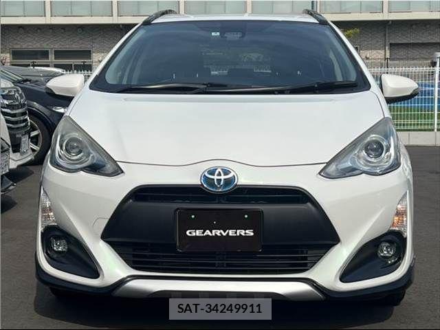 Toyota AQUA 2016-09 8561135-3