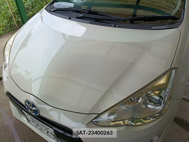 Toyota AQUA 2015-11 8561138-16