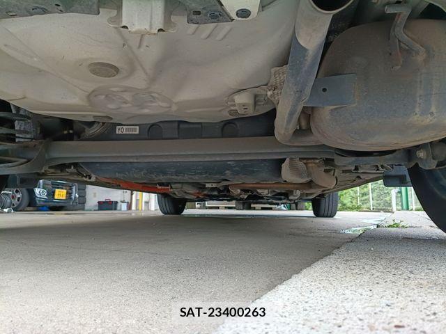 Toyota AQUA 2015-11 8561138-20