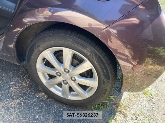 Toyota AQUA 2014-07 8561158-11