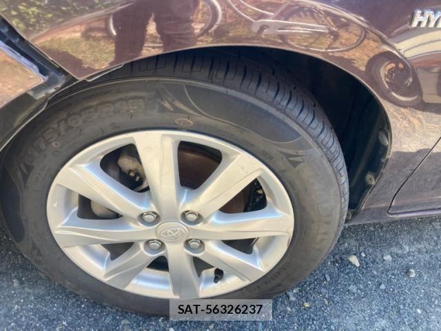 Toyota AQUA 2014-07 8561158-12