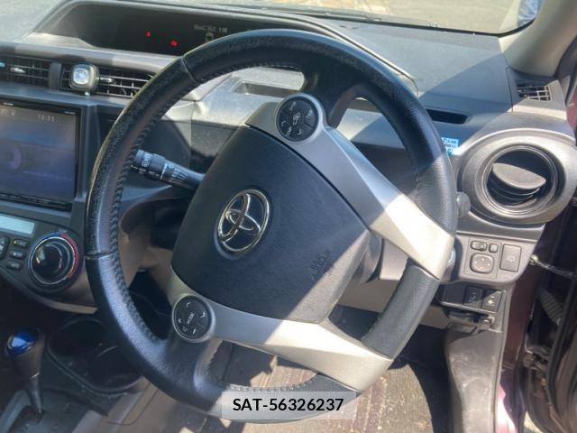 Toyota AQUA 2014-07 8561158-15