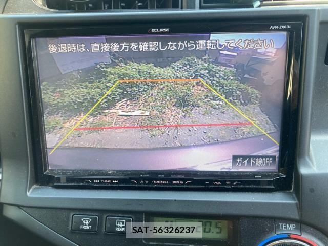 Toyota AQUA 2014-07 8561158-16