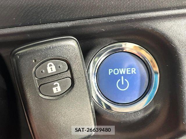 Toyota AQUA 2014-09 8625812-6