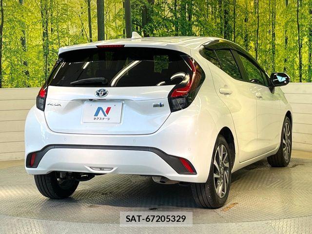 Toyota AQUA 2021-11 8625765-15