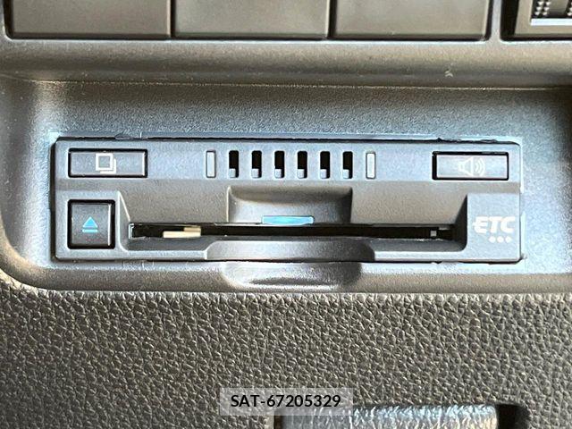 Toyota AQUA 2021-11 8625765-5