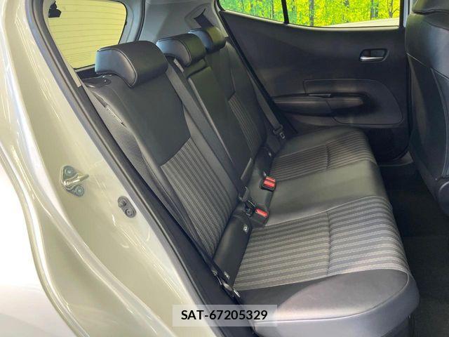 Toyota AQUA 2021-11 8625765-7