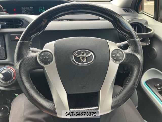 Toyota AQUA 2012-07 8625822-14