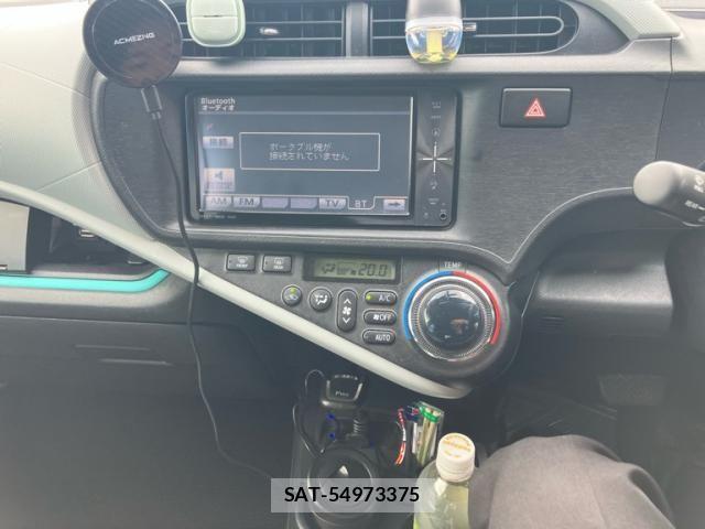 Toyota AQUA 2012-07 8625822-17