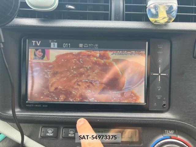 Toyota AQUA 2012-07 8625822-21