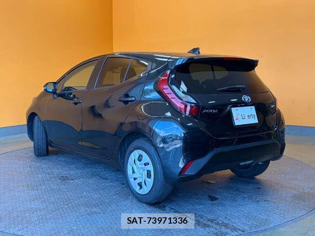 Toyota AQUA 2024-06 8625769-5