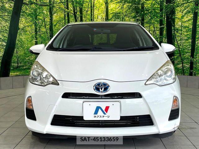 Toyota AQUA 2012-09 8625807-13