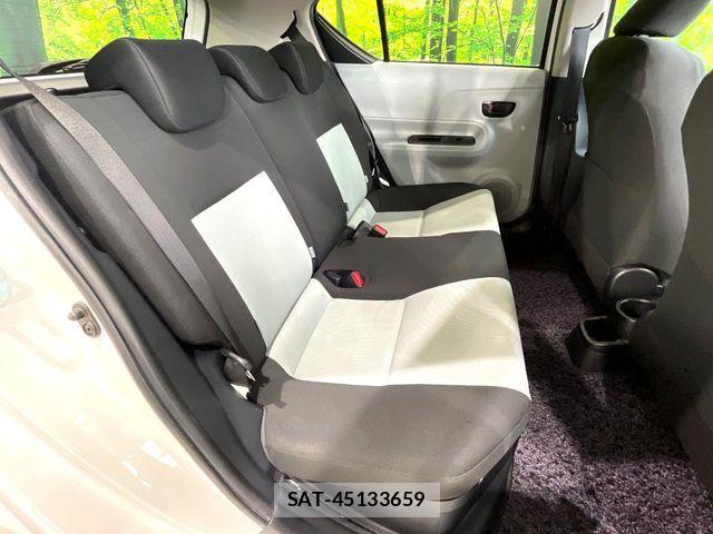 Toyota AQUA 2012-09 8625807-8
