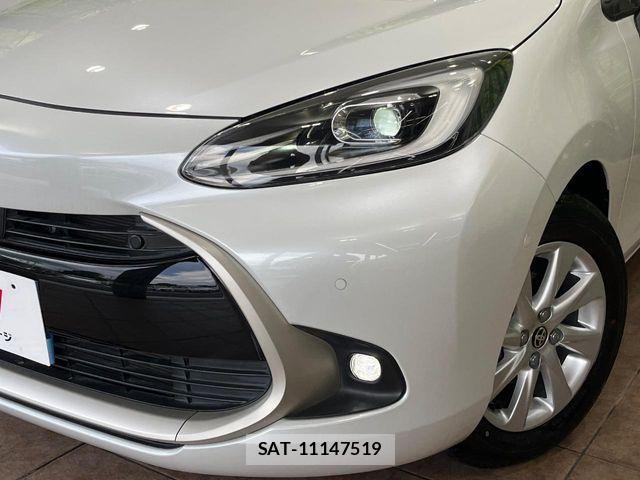 Toyota AQUA 2021-12 8625764-11