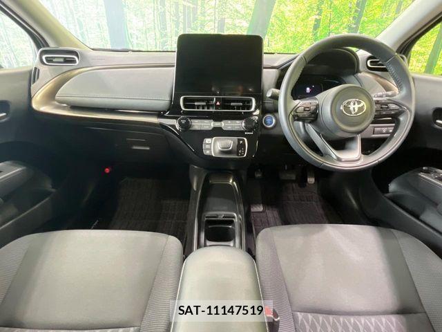 Toyota AQUA 2021-12 8625764-1