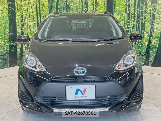 Toyota AQUA 2020-02 8625784-13