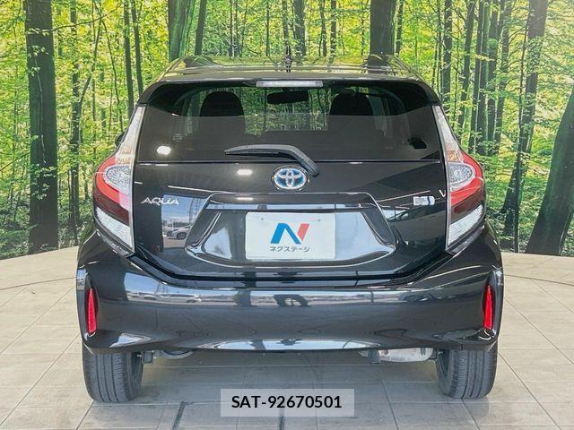 Toyota AQUA 2020-02 8625784-14